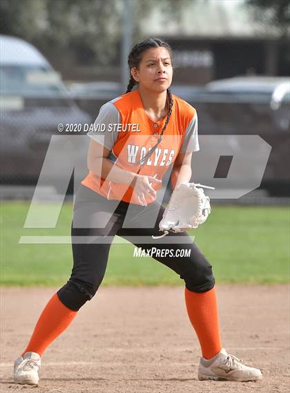 Thumbnail 3 in Woodland vs. Red Bluff (Pleasant Valley Tournament) photogallery.