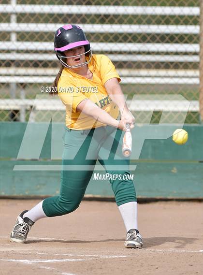 Thumbnail 2 in Woodland vs. Red Bluff (Pleasant Valley Tournament) photogallery.