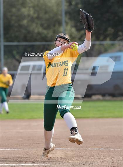 Thumbnail 2 in Woodland vs. Red Bluff (Pleasant Valley Tournament) photogallery.