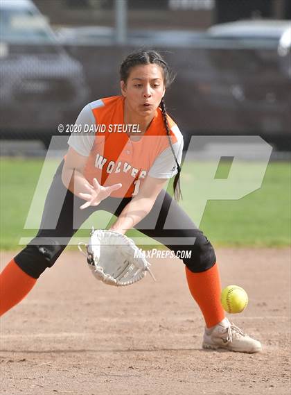 Thumbnail 2 in Woodland vs. Red Bluff (Pleasant Valley Tournament) photogallery.