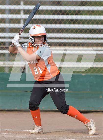 Thumbnail 3 in Woodland vs. Red Bluff (Pleasant Valley Tournament) photogallery.