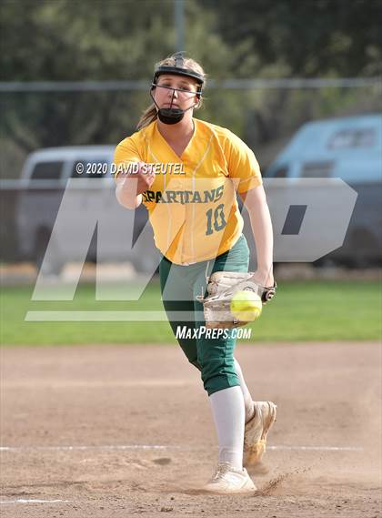 Thumbnail 1 in Woodland vs. Red Bluff (Pleasant Valley Tournament) photogallery.