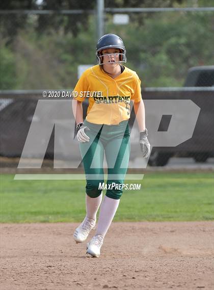 Thumbnail 3 in Woodland vs. Red Bluff (Pleasant Valley Tournament) photogallery.