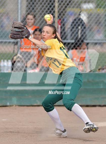 Thumbnail 2 in Woodland vs. Red Bluff (Pleasant Valley Tournament) photogallery.