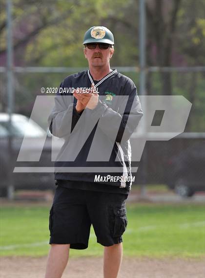Thumbnail 3 in Woodland vs. Red Bluff (Pleasant Valley Tournament) photogallery.