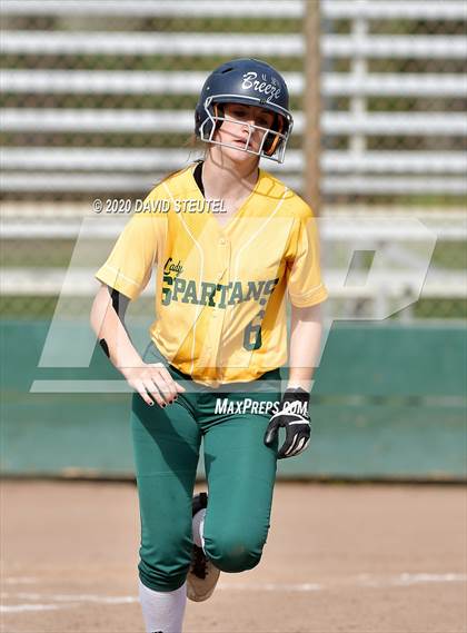 Thumbnail 1 in Woodland vs. Red Bluff (Pleasant Valley Tournament) photogallery.