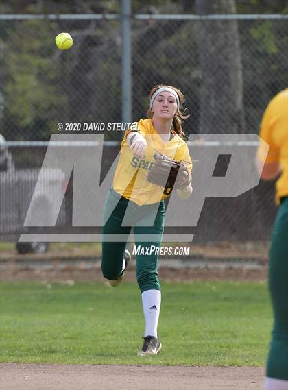 Thumbnail 1 in Woodland vs. Red Bluff (Pleasant Valley Tournament) photogallery.