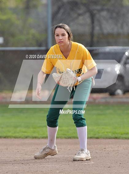 Thumbnail 3 in Woodland vs. Red Bluff (Pleasant Valley Tournament) photogallery.