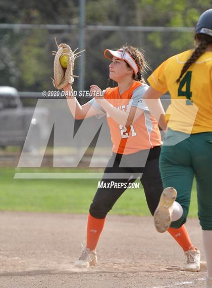 Thumbnail 2 in Woodland vs. Red Bluff (Pleasant Valley Tournament) photogallery.