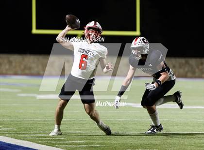 Thumbnail 2 in Gruver vs. Muenster (UIL Football 2A Region 2 Semifinal) photogallery.