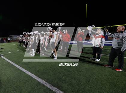 Thumbnail 2 in Gruver vs. Muenster (UIL Football 2A Region 2 Semifinal) photogallery.