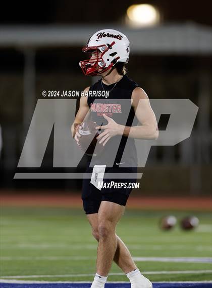 Thumbnail 1 in Gruver vs. Muenster (UIL Football 2A Region 2 Semifinal) photogallery.