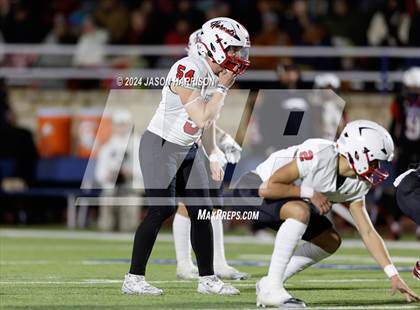 Thumbnail 3 in Gruver vs. Muenster (UIL Football 2A Region 2 Semifinal) photogallery.