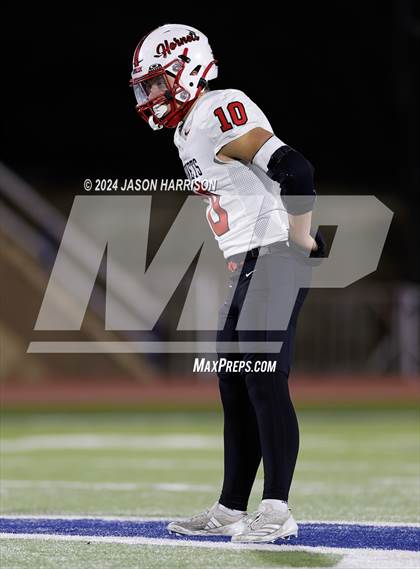 Thumbnail 3 in Gruver vs. Muenster (UIL Football 2A Region 2 Semifinal) photogallery.