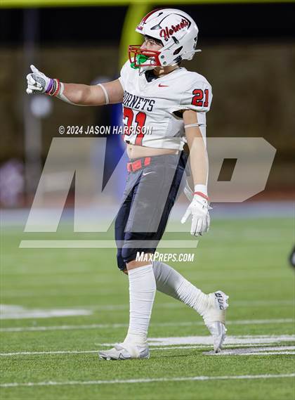Thumbnail 2 in Gruver vs. Muenster (UIL Football 2A Region 2 Semifinal) photogallery.