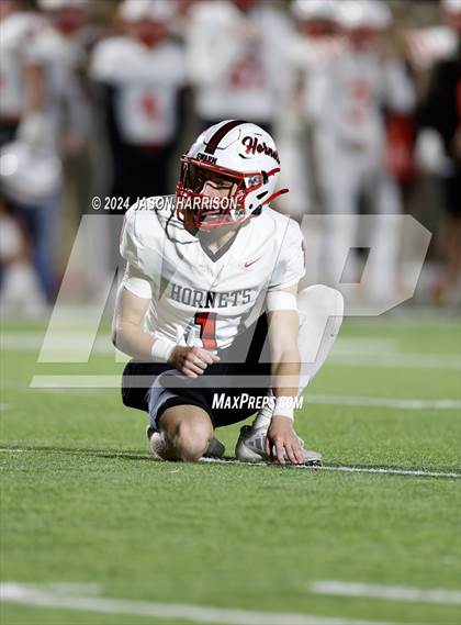 Thumbnail 2 in Gruver vs. Muenster (UIL Football 2A Region 2 Semifinal) photogallery.