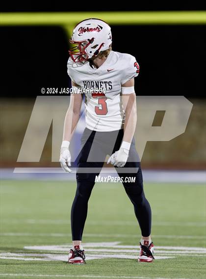 Thumbnail 3 in Gruver vs. Muenster (UIL Football 2A Region 2 Semifinal) photogallery.