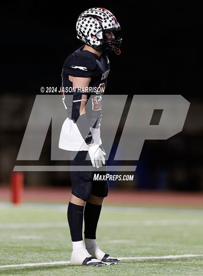 Thumbnail 3 in Gruver vs. Muenster (UIL Football 2A Region 2 Semifinal) photogallery.