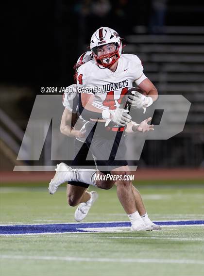 Thumbnail 2 in Gruver vs. Muenster (UIL Football 2A Region 2 Semifinal) photogallery.