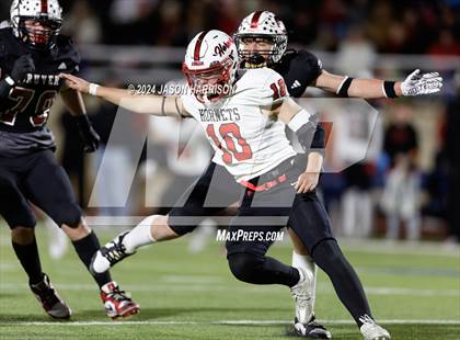 Thumbnail 3 in Gruver vs. Muenster (UIL Football 2A Region 2 Semifinal) photogallery.
