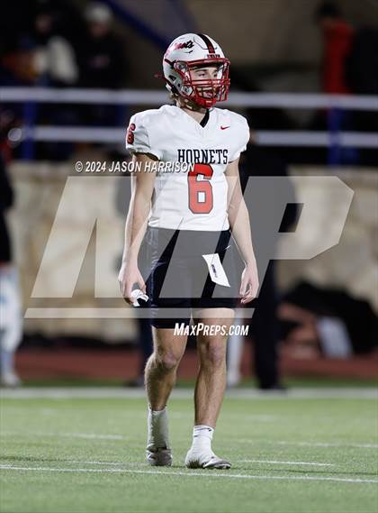 Thumbnail 1 in Gruver vs. Muenster (UIL Football 2A Region 2 Semifinal) photogallery.