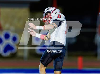 Thumbnail 2 in Gruver vs. Muenster (UIL Football 2A Region 2 Semifinal) photogallery.