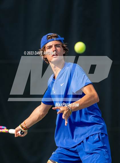 Thumbnail 1 in UHSAA 4A Semifinals photogallery.