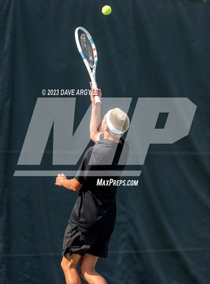 Thumbnail 3 in UHSAA 4A Semifinals photogallery.