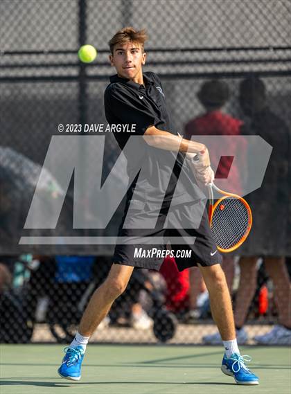 Thumbnail 3 in UHSAA 4A Semifinals photogallery.