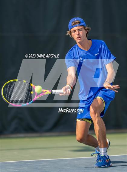 Thumbnail 1 in UHSAA 4A Semifinals photogallery.