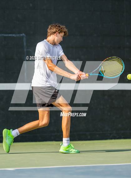 Thumbnail 3 in UHSAA 4A Semifinals photogallery.