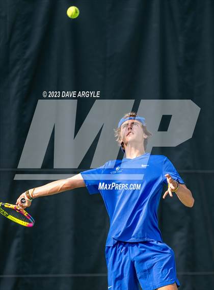 Thumbnail 1 in UHSAA 4A Semifinals photogallery.