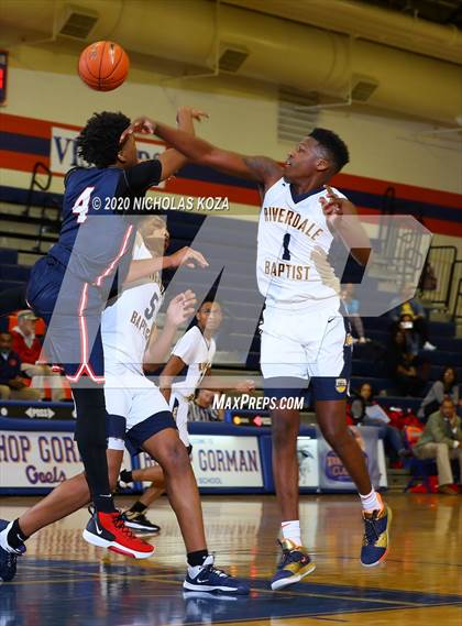 Thumbnail 2 in Marion vs. Riverdale Baptist (Tarkanian Classic) photogallery.