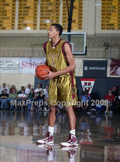 Thumbnail 2 in Winter Park vs. Paterson Catholic (City of Palms Classic) photogallery.