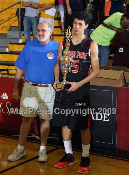 Thumbnail 3 in Winter Park vs. Paterson Catholic (City of Palms Classic) photogallery.