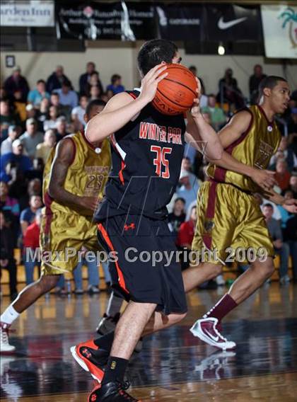 Thumbnail 3 in Winter Park vs. Paterson Catholic (City of Palms Classic) photogallery.