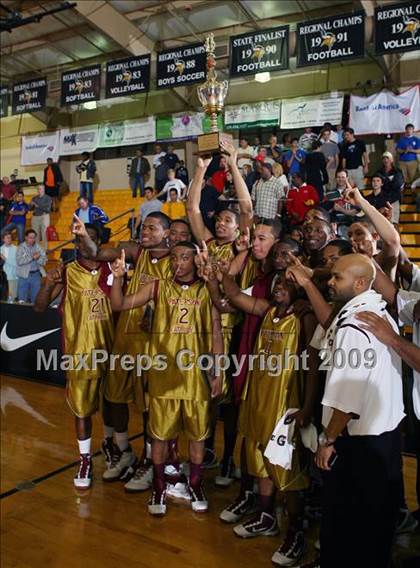 Thumbnail 2 in Winter Park vs. Paterson Catholic (City of Palms Classic) photogallery.
