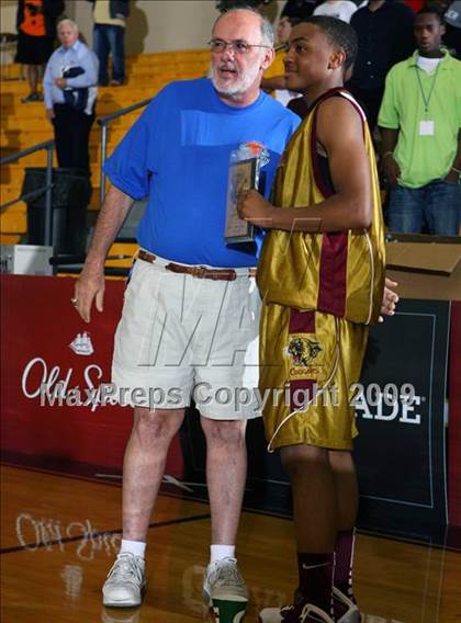 Thumbnail 3 in Winter Park vs. Paterson Catholic (City of Palms Classic) photogallery.