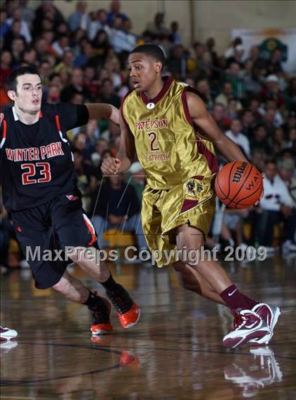 Thumbnail 2 in Winter Park vs. Paterson Catholic (City of Palms Classic) photogallery.