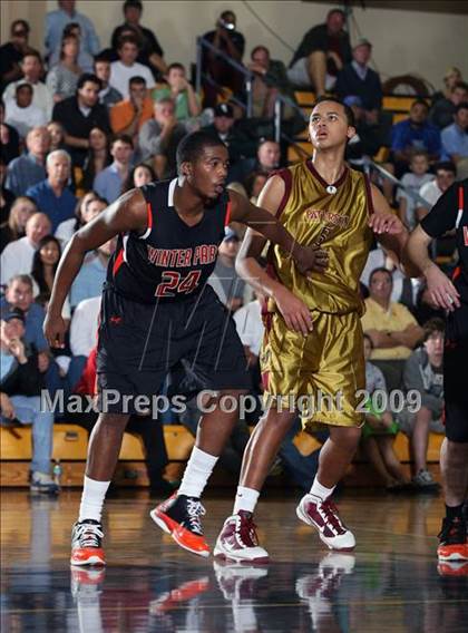 Thumbnail 3 in Winter Park vs. Paterson Catholic (City of Palms Classic) photogallery.