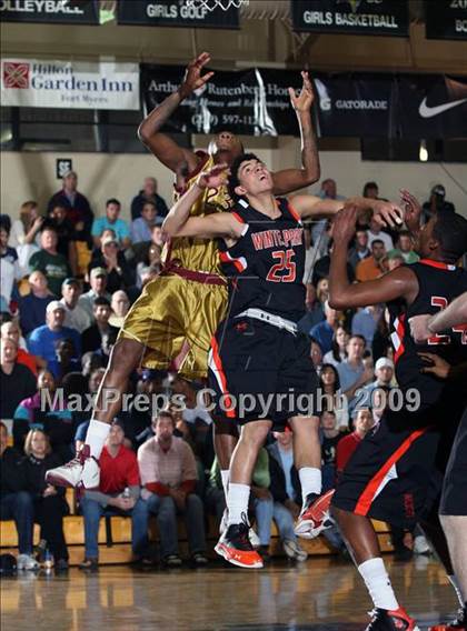 Thumbnail 1 in Winter Park vs. Paterson Catholic (City of Palms Classic) photogallery.