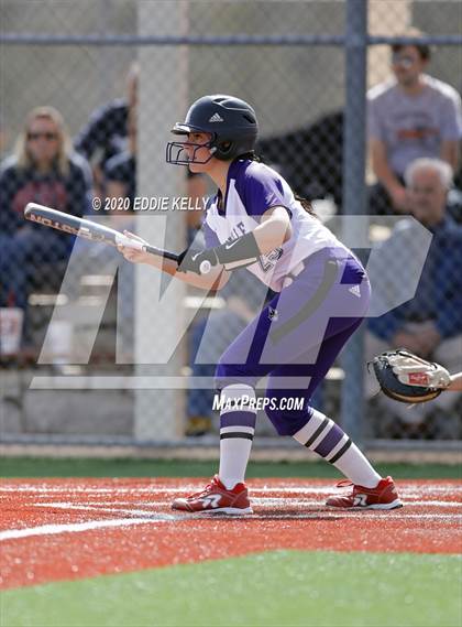 Thumbnail 2 in Hallsville vs Sachse (Allen Tournament) photogallery.