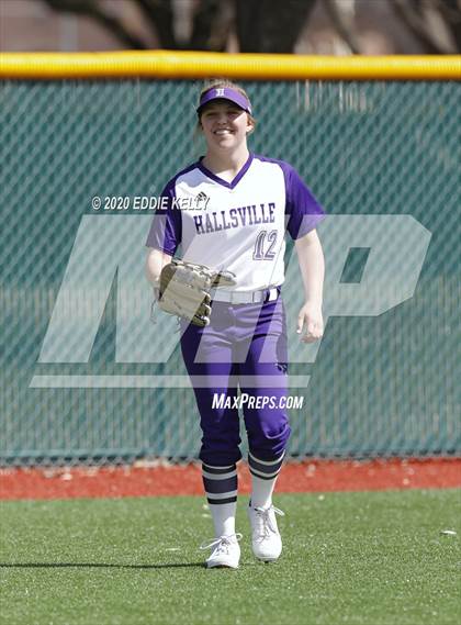 Thumbnail 2 in Hallsville vs Sachse (Allen Tournament) photogallery.
