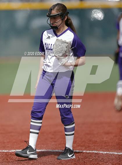 Thumbnail 2 in Hallsville vs Sachse (Allen Tournament) photogallery.