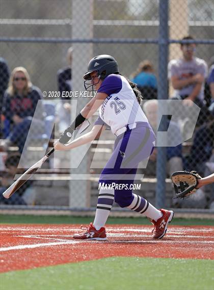 Thumbnail 3 in Hallsville vs Sachse (Allen Tournament) photogallery.