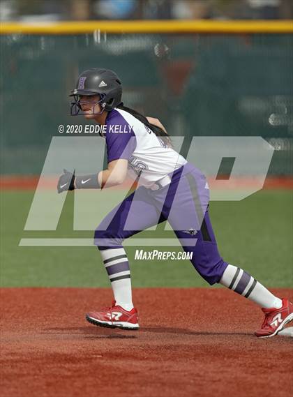Thumbnail 3 in Hallsville vs Sachse (Allen Tournament) photogallery.