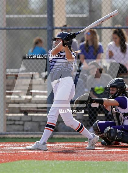 Thumbnail 3 in Hallsville vs Sachse (Allen Tournament) photogallery.