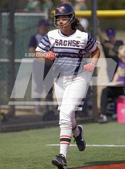 Thumbnail 3 in Hallsville vs Sachse (Allen Tournament) photogallery.