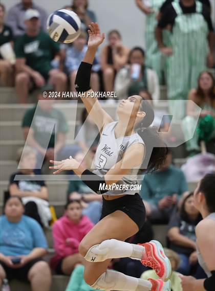 Thumbnail 2 in Norfolk @ Millard West (NSAA A-5 District Semifinal) photogallery.