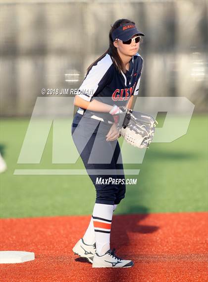 Thumbnail 1 in Llano @ Glenn photogallery.